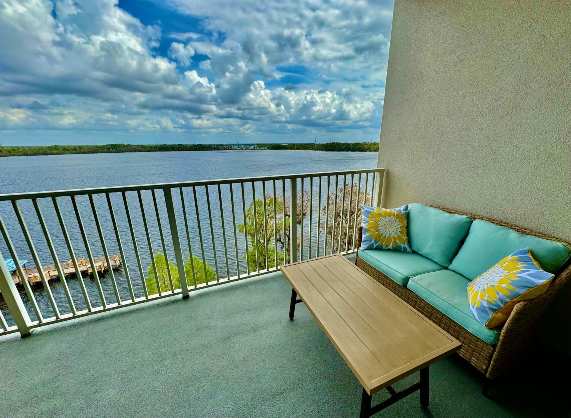 Balcony King Suite - Lake & Pool View ออร์ลันโด ภายนอก รูปภาพ
