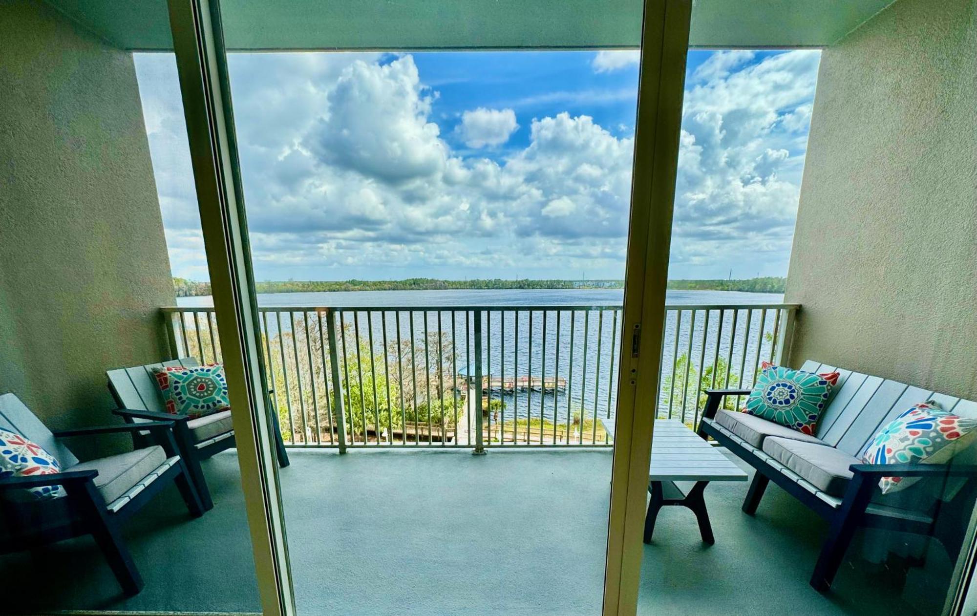 Balcony King Suite - Lake & Pool View ออร์ลันโด ภายนอก รูปภาพ