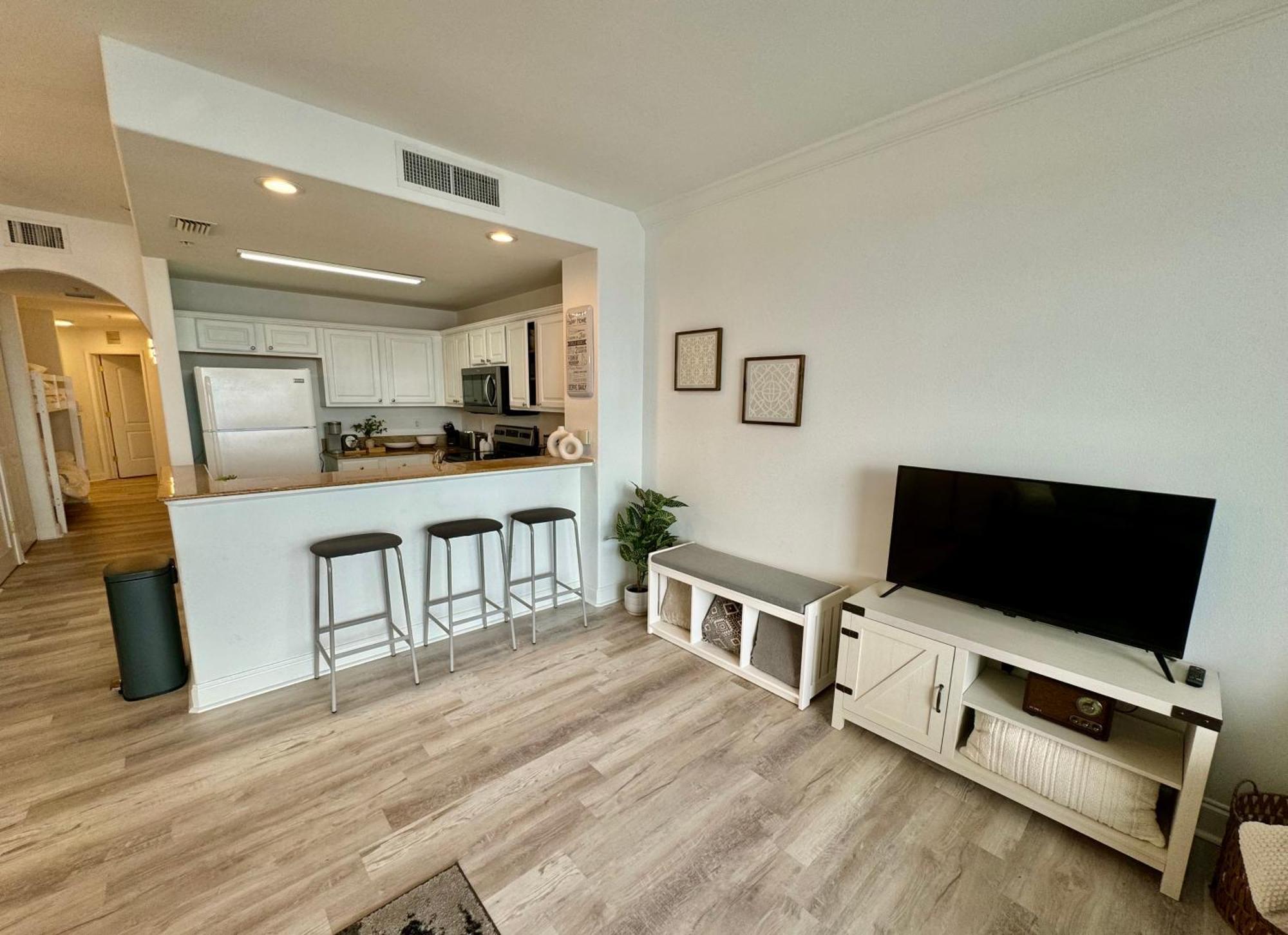 Balcony King Suite - Lake & Pool View ออร์ลันโด ภายนอก รูปภาพ