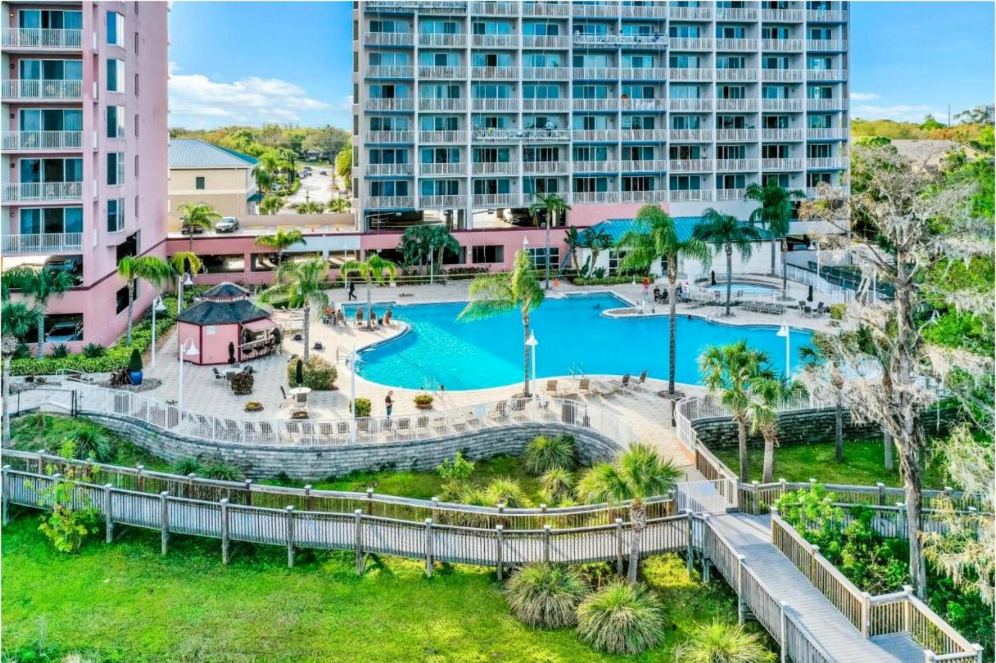 Balcony King Suite - Lake & Pool View ออร์ลันโด ภายนอก รูปภาพ